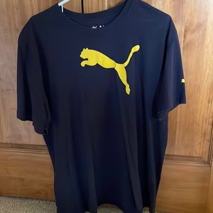 Mens Puma large navy short sleeve shirt